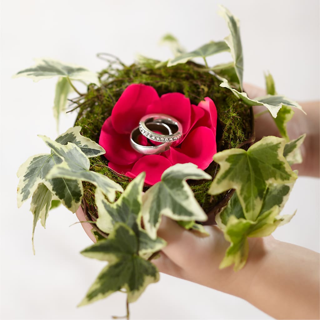 Lila Rose Ring Nest – DW FLORALS & GIFTS OF SANTA FE, Santa Fe TX