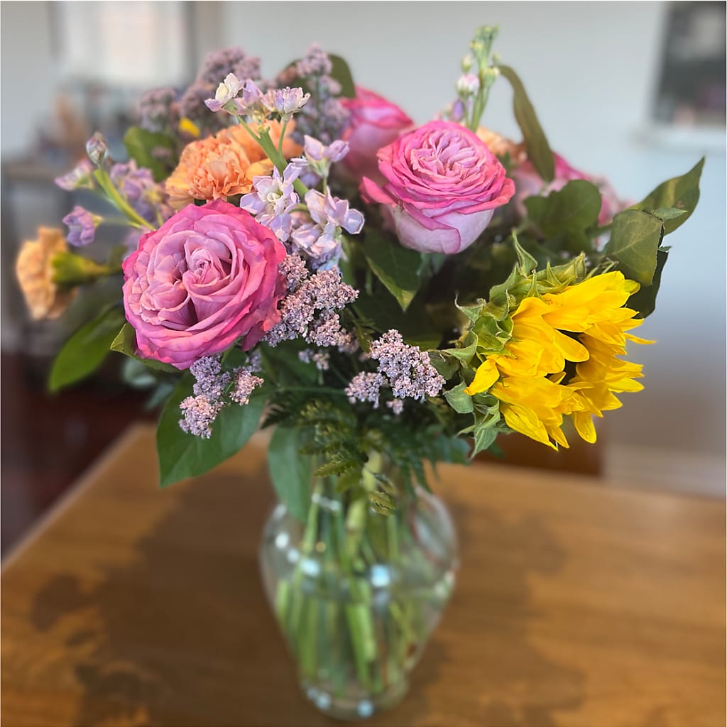 Yellow Brick Road Bouquet – DW FLORALS & GIFTS OF SANTA FE, Santa Fe TX