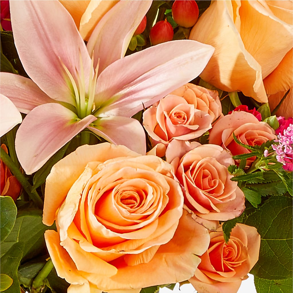 Bisous Bouquet – DW FLORALS & GIFTS OF SANTA FE, Santa Fe TX